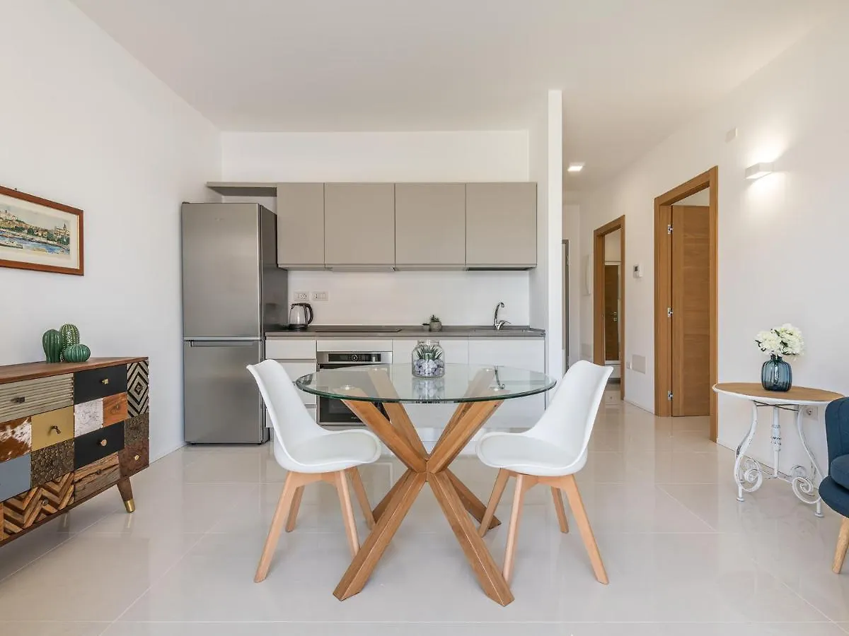 Luxury Poetto Apartments Cagliari Italien