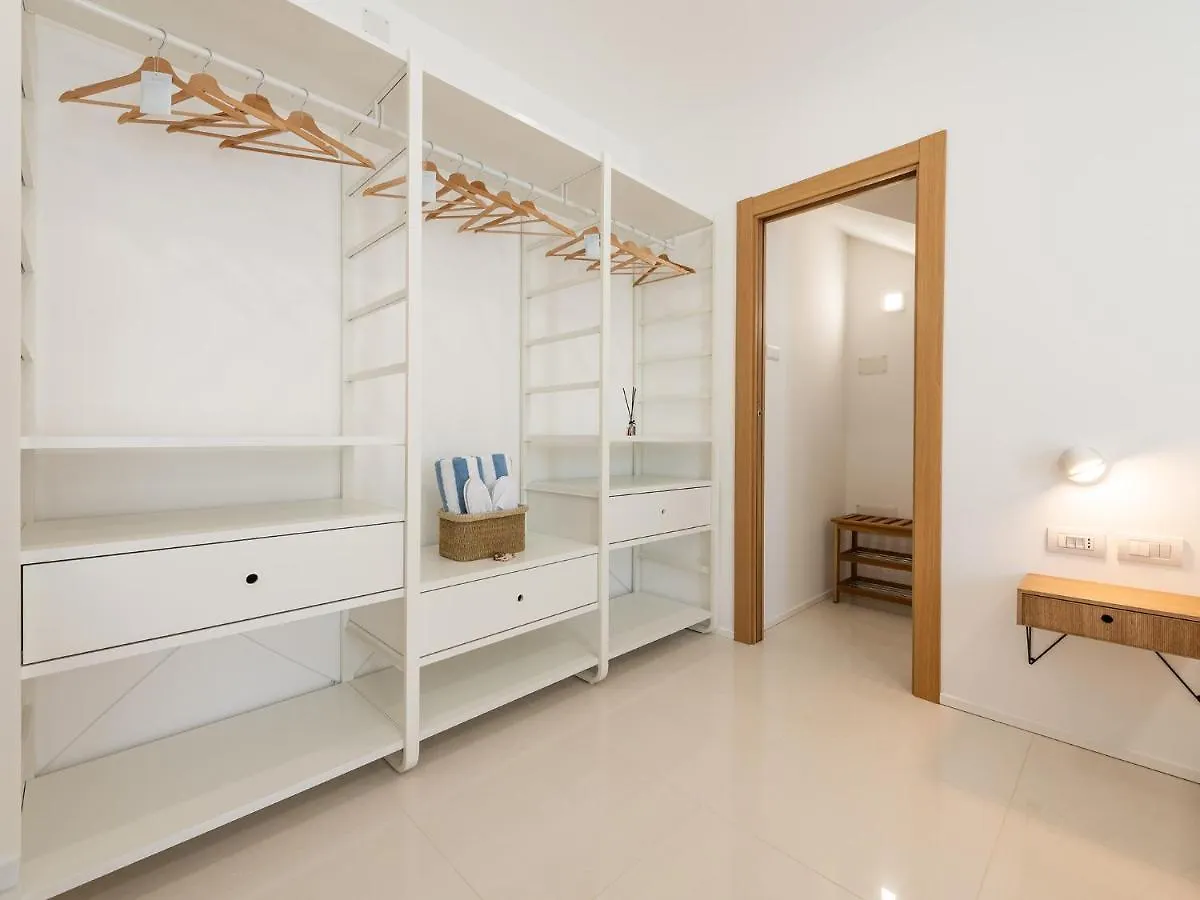 קליארי Luxury Poetto Apartments